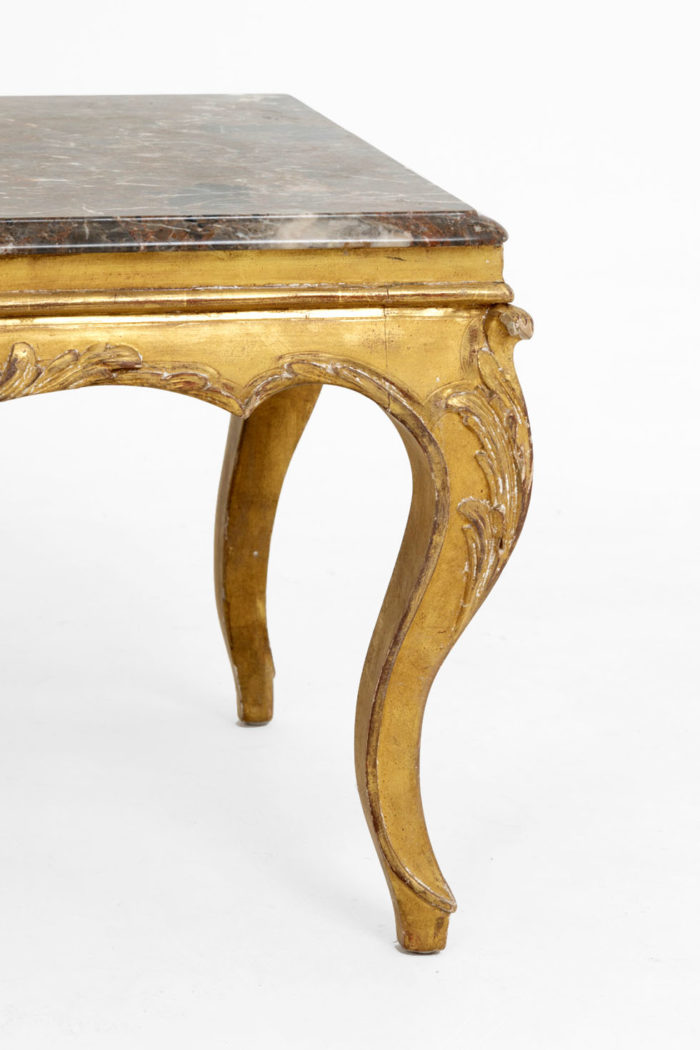 table-basse-style-LouisXV-bois-pied