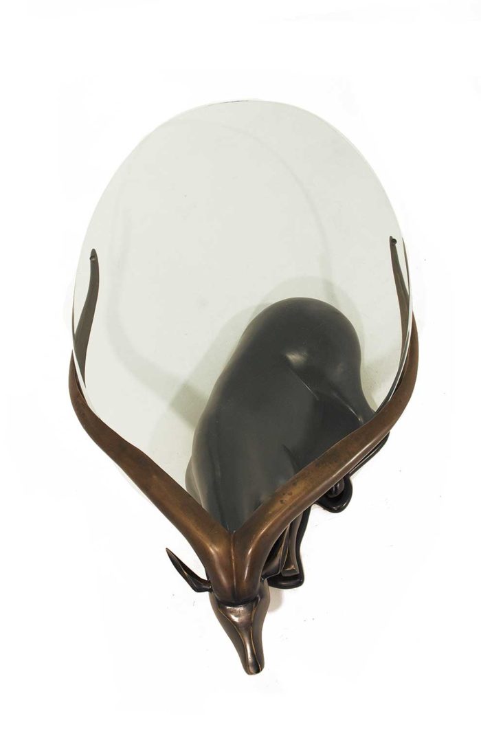 table-basse-bronze-antilope-dessus-verre