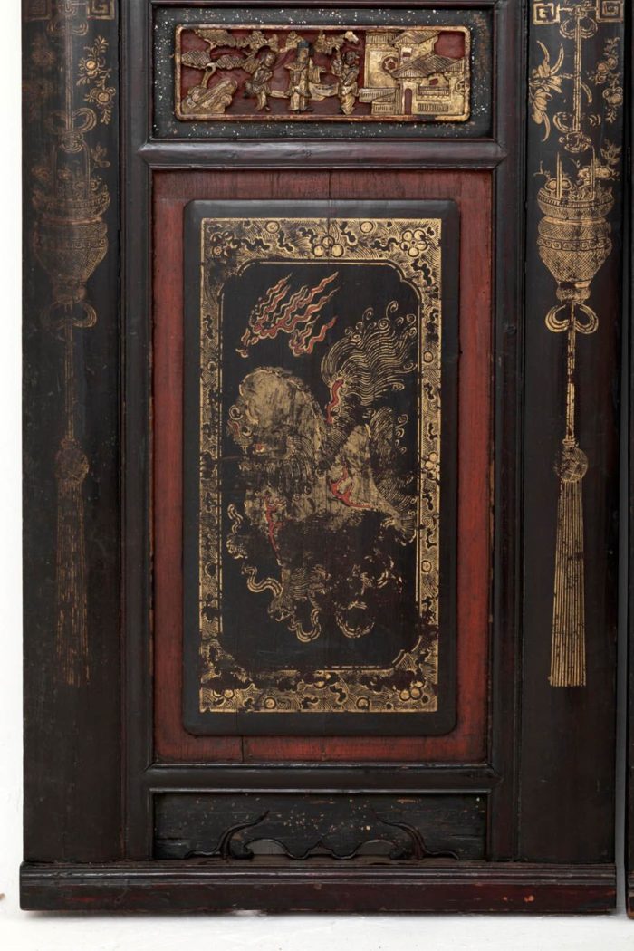 door chinese lacquer guardian lion damaged
