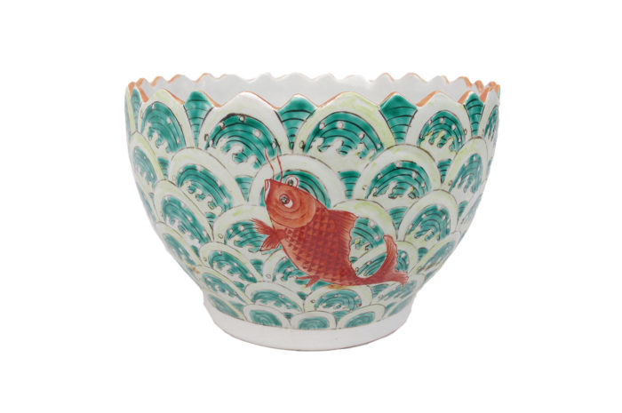cup chinese porcelain fishes