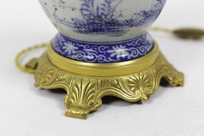 lamps blue white earthenware gilt bronze base