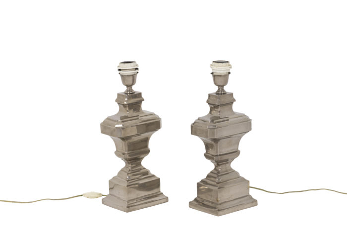 Pair of lamps in silvered ceramic 3