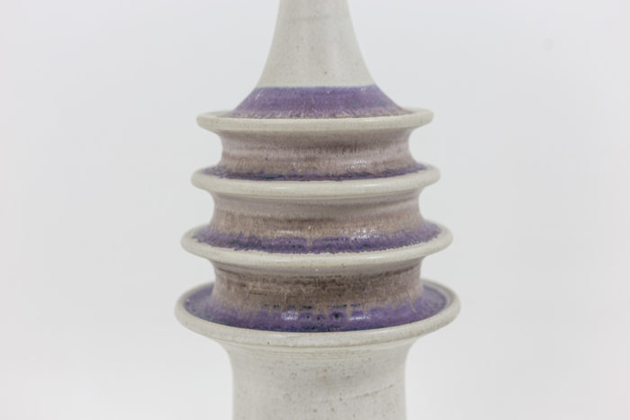 Lampe en céramique de Carl Cunningham - focus haut du col