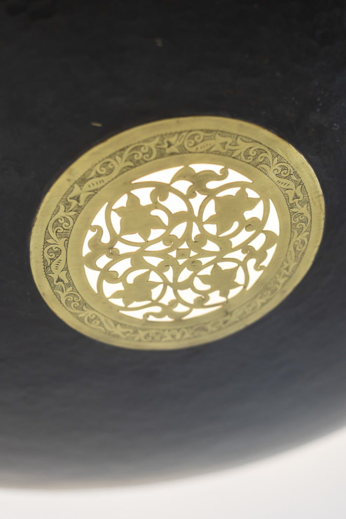 Wall light, or suspension, Moorish style - focus sur la partie ajourée