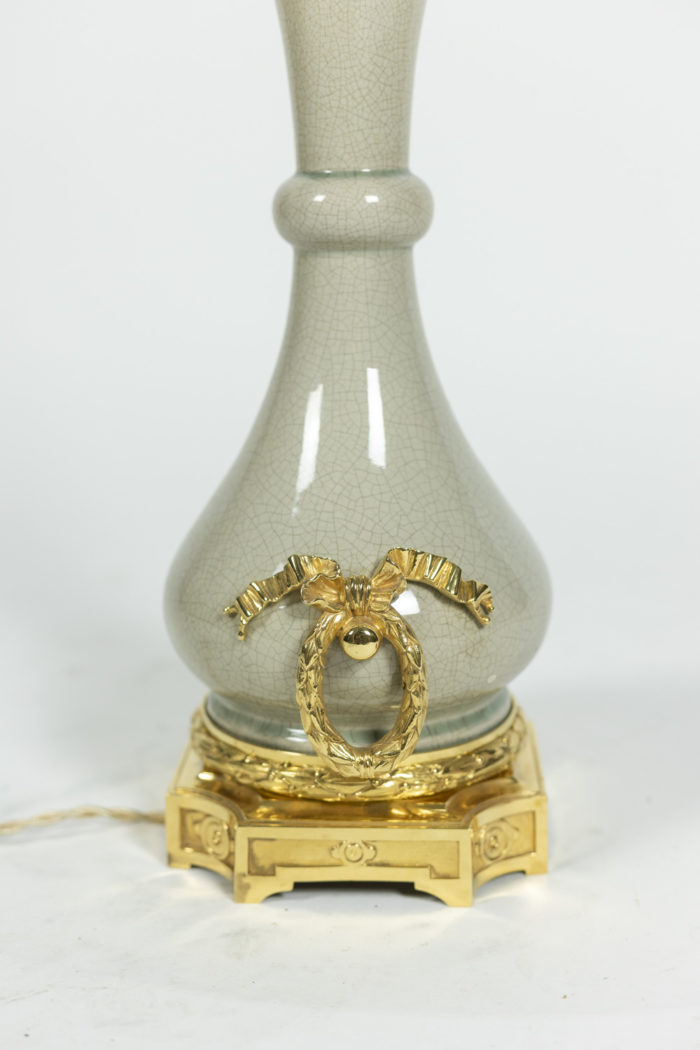 Lampe en porcelaine céladon et bronze - base en bronze
