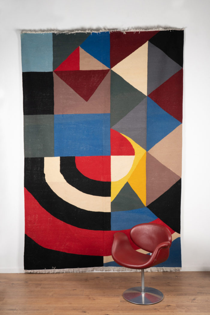Rug, or tapestry, inspired by Sonia Delaunay - staging