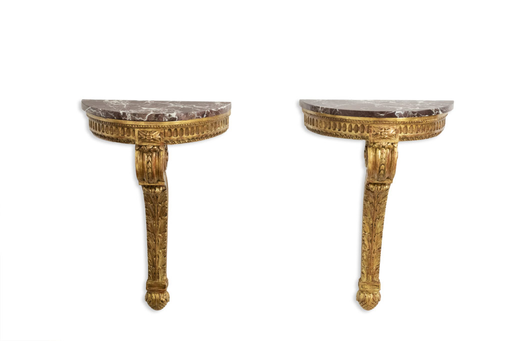 Paire de consoles de style Louis XVI d’époque Napoléon III. Circa 1880.